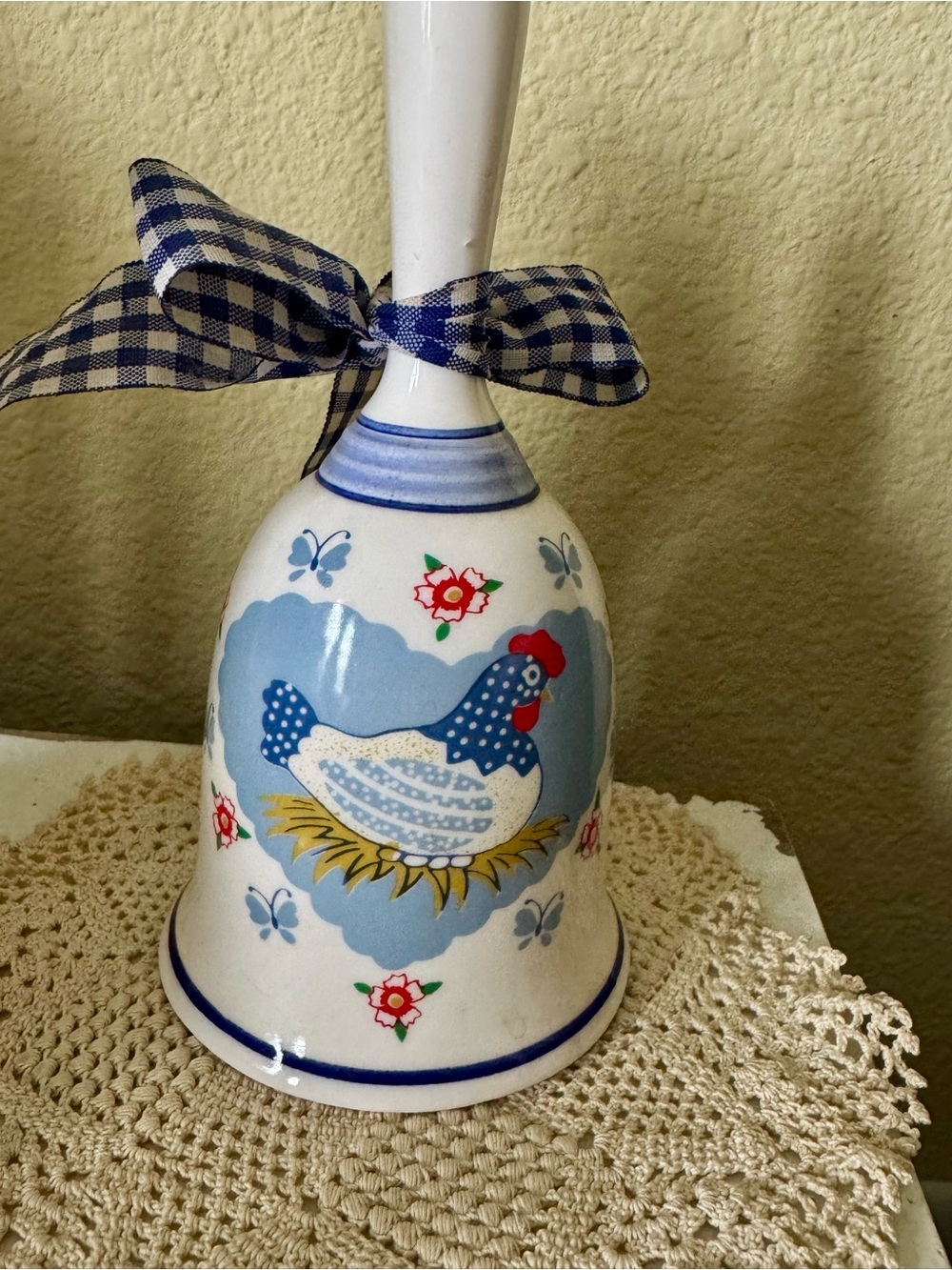 Hand-Painted Ceramic Chicken Bell in Blue and White - Picture 4 of 4